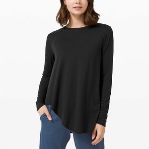 Lululemon lifted balance long sleeve tee in black size 6